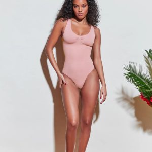 Le body control bodysuit
